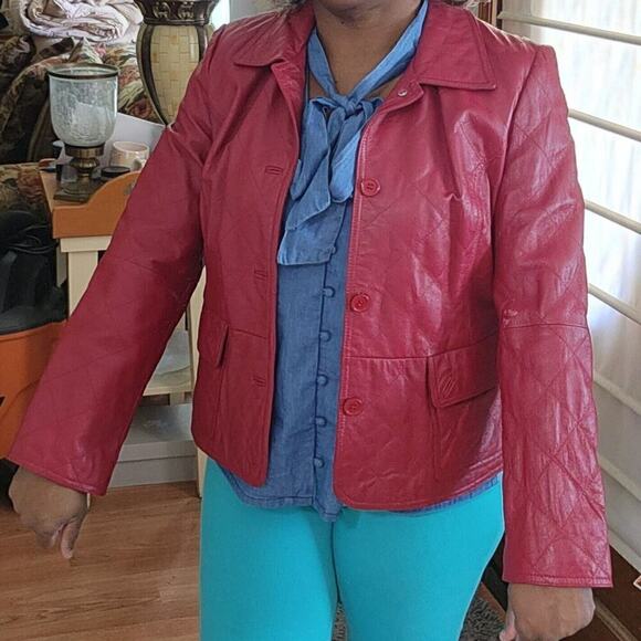 Woman's Leather Jacket Length 20' p2p 23' - Picture 3 of 5